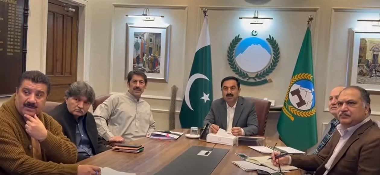 Meeting with Chief Secretry, Khyber Pkhtunkhwa regarding Sarkari Sarai.jpeg